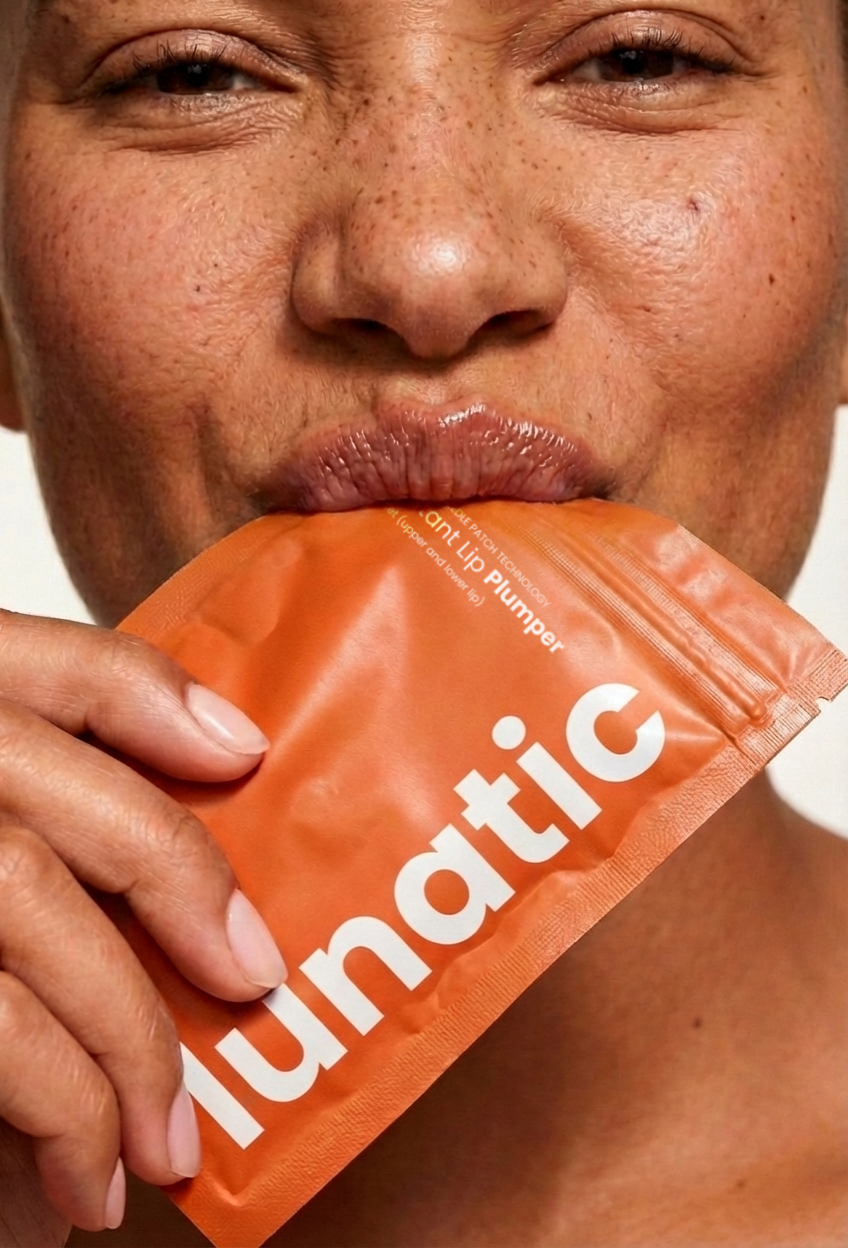 Voluminizador Instantáneo de Labios Micro-Agujas - LUNATIC SPACE